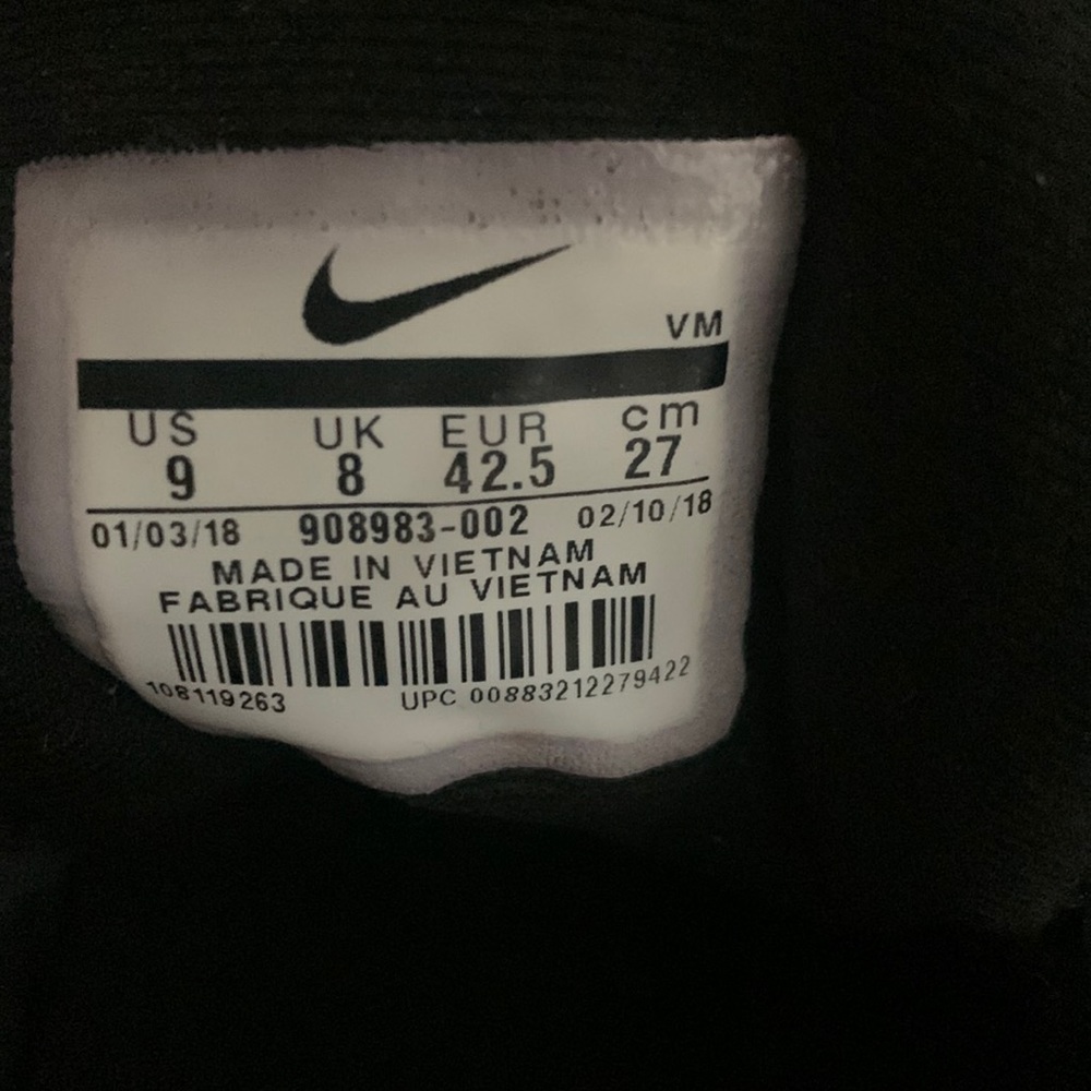 Nike Mens 9 Running shoes